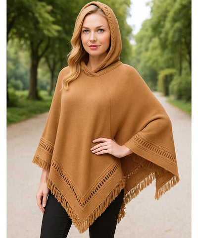 Comprar poncho feminino tricot  bege com capuz e franjas elegante para inverno em promoção ANELLIMN
