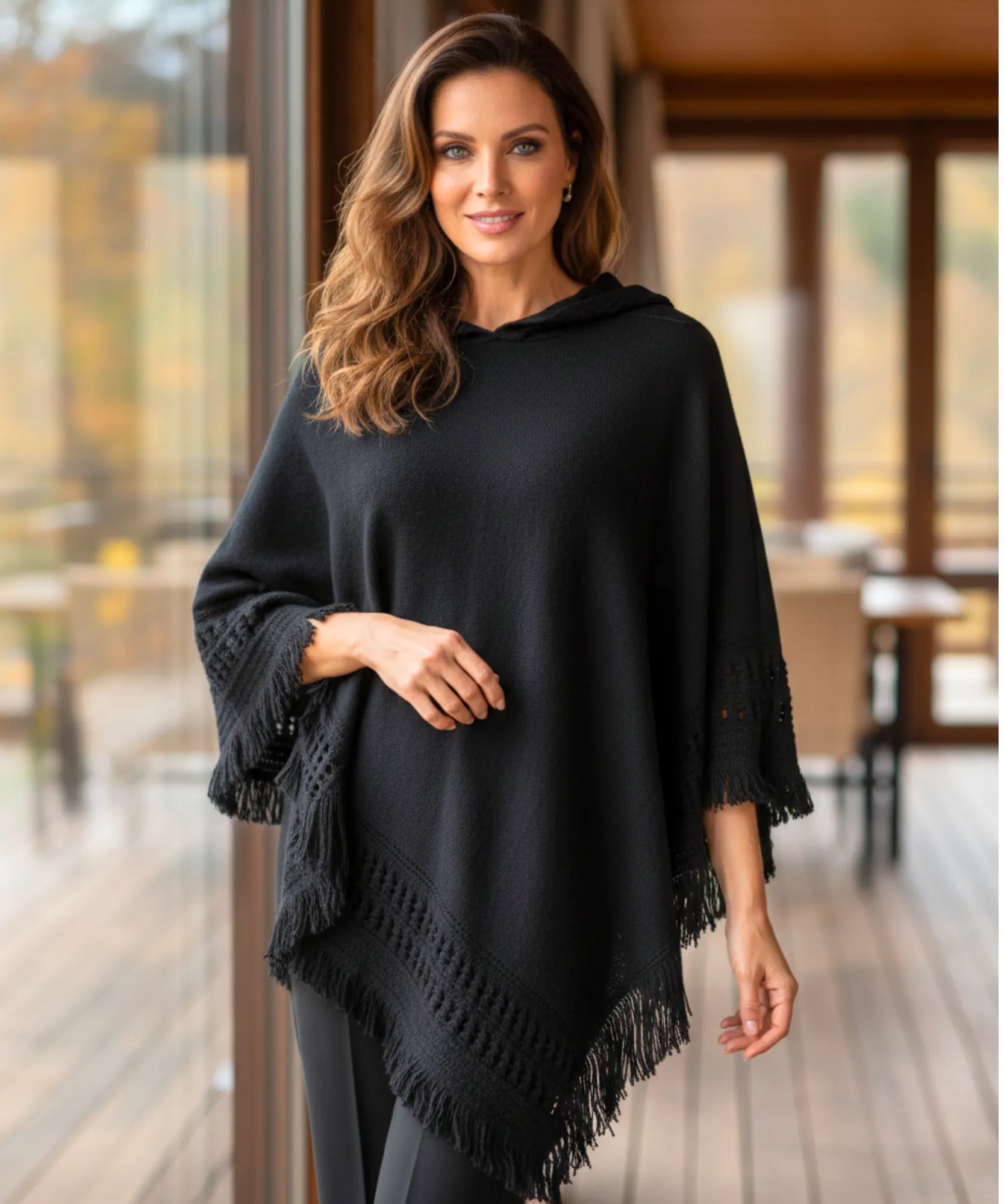 Comprar poncho feminino tricot com capuz e franjas elegante para inverno em promoção ANELLIMN