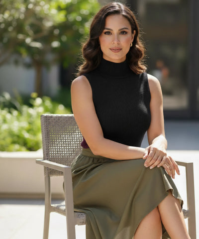 Comprar regata canelada feminina gola alta em malha confortável e ajustada para looks casuais e trabalho barato ou em promoção