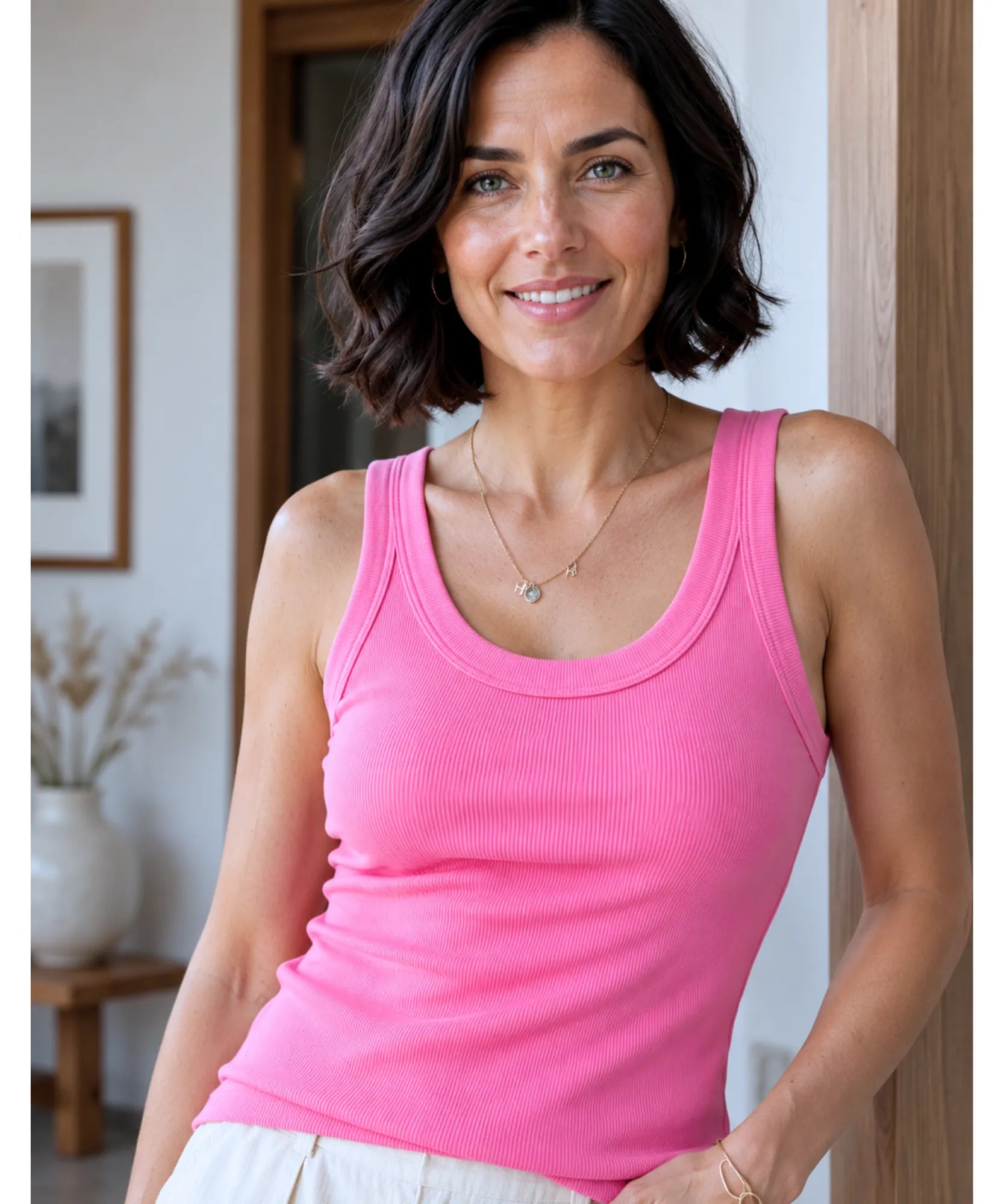 Comprar regata feminina canelada básica rosa em promoção Anellimn
