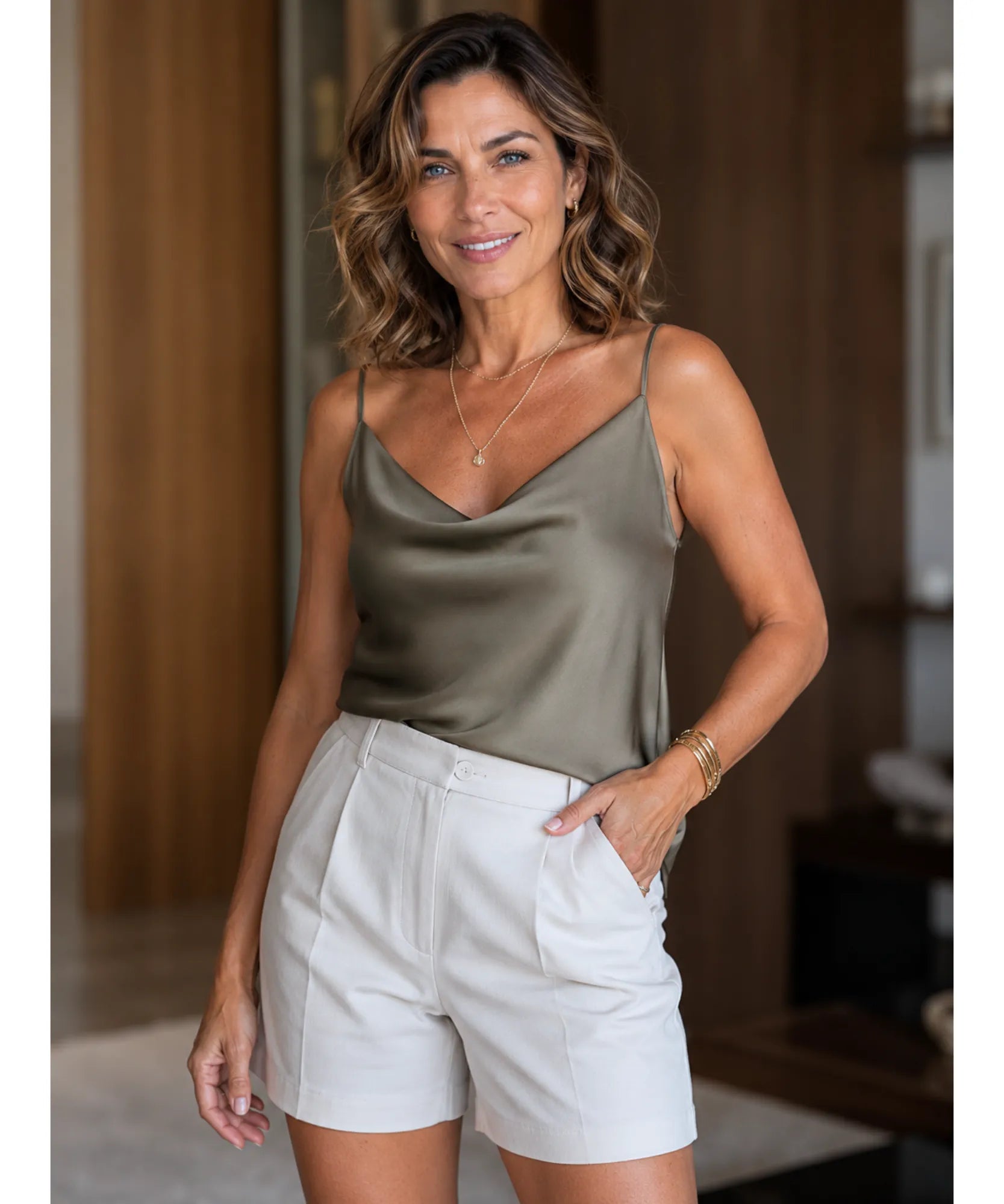 Comprar regata feminina cetim alça fina ajustável elegante social festa casual acetinada brilho em promoção ANELLIMN