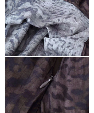 Detalhe da textura do tecido estampado da saia midi