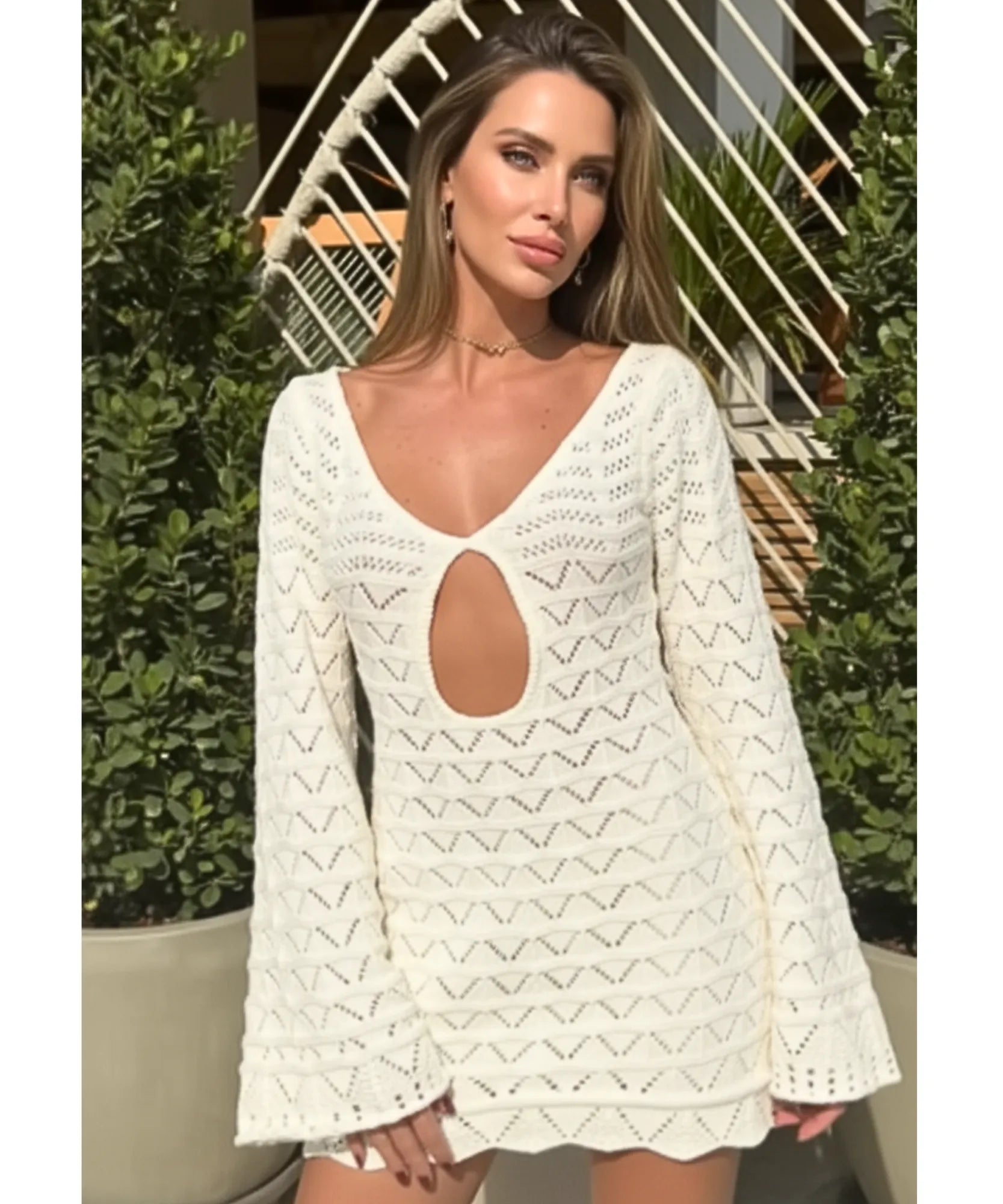 Comprar saída de praia crochê listrada manga longa recorte busto feminina verão em promoção ANELLIMN