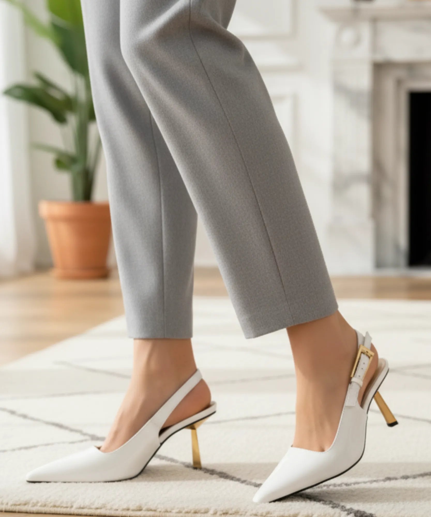 Comprar scarpin slingback feminino branco confortável bico fino com salto médio barato DAFITI 