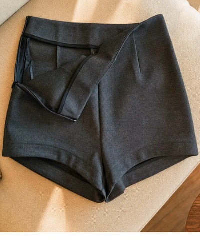 Comprar short alfaiataria feminino em tecido estruturado cinza barato Anellimn