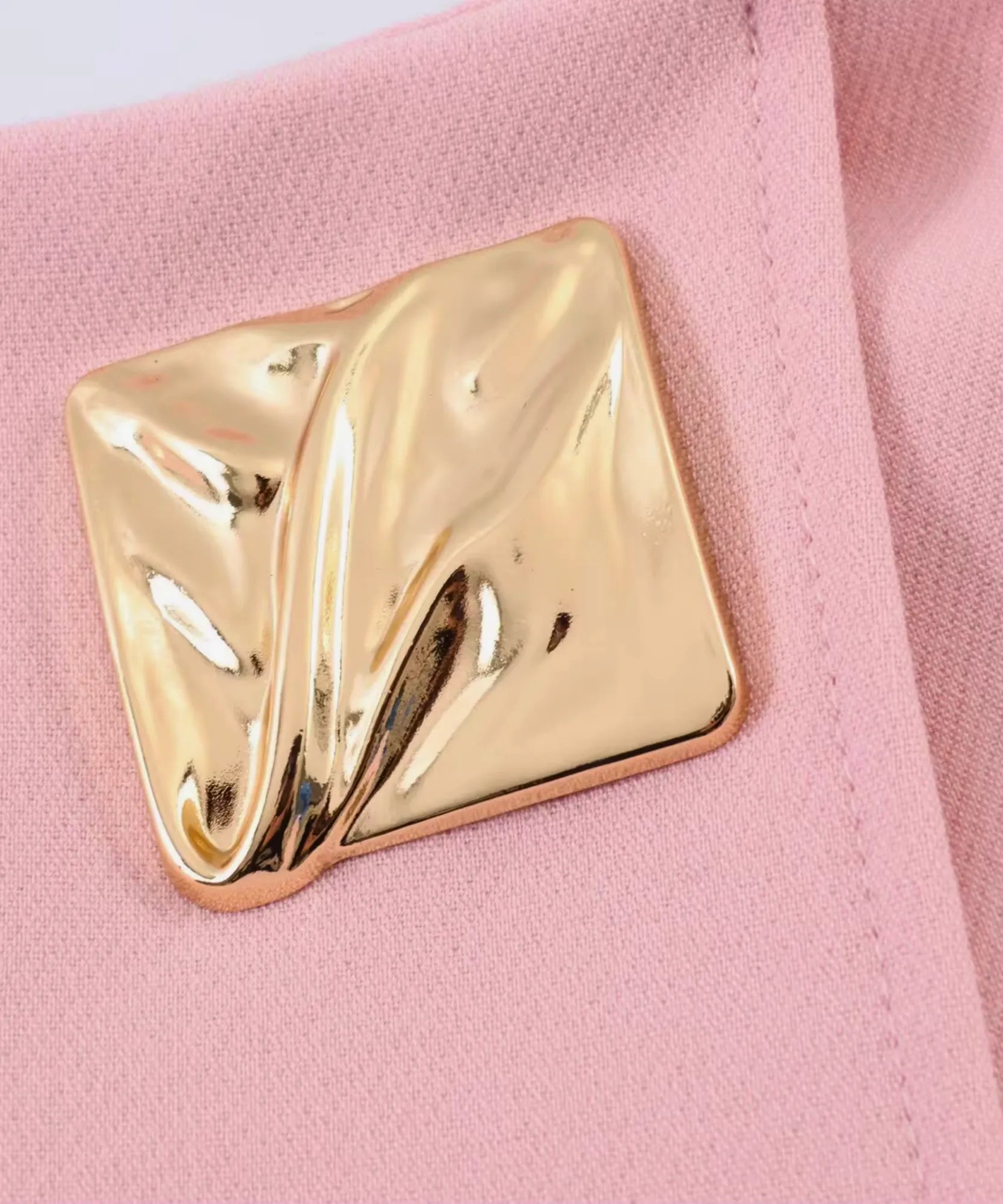 Comprar short saia transpassado aplique dourado rosa barato Anellimn