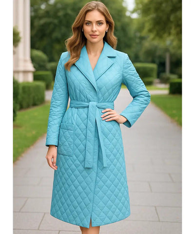 Comprar sobretudo feminino de algodão matelassado azul com cinto e gola alfaiatada para looks sofisticados de inverno em promoção ZARA

