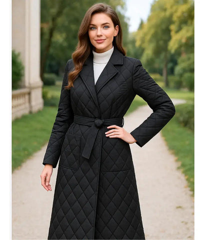 Comprar sobretudo feminino de algodão matelassado preto com cinto e gola alfaiatada para looks sofisticados de inverno em promoção ZARA
