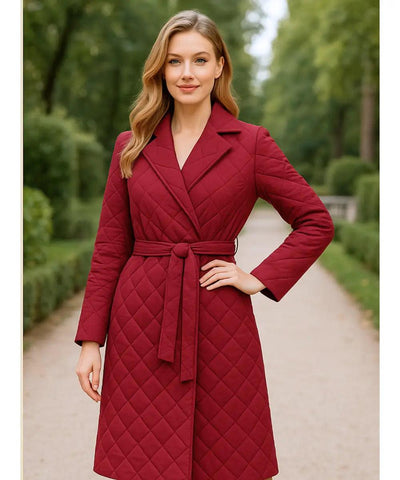 Comprar sobretudo feminino de algodão matelassado preto com vinho e gola alfaiatada para looks sofisticados de inverno em promoção ZARA
