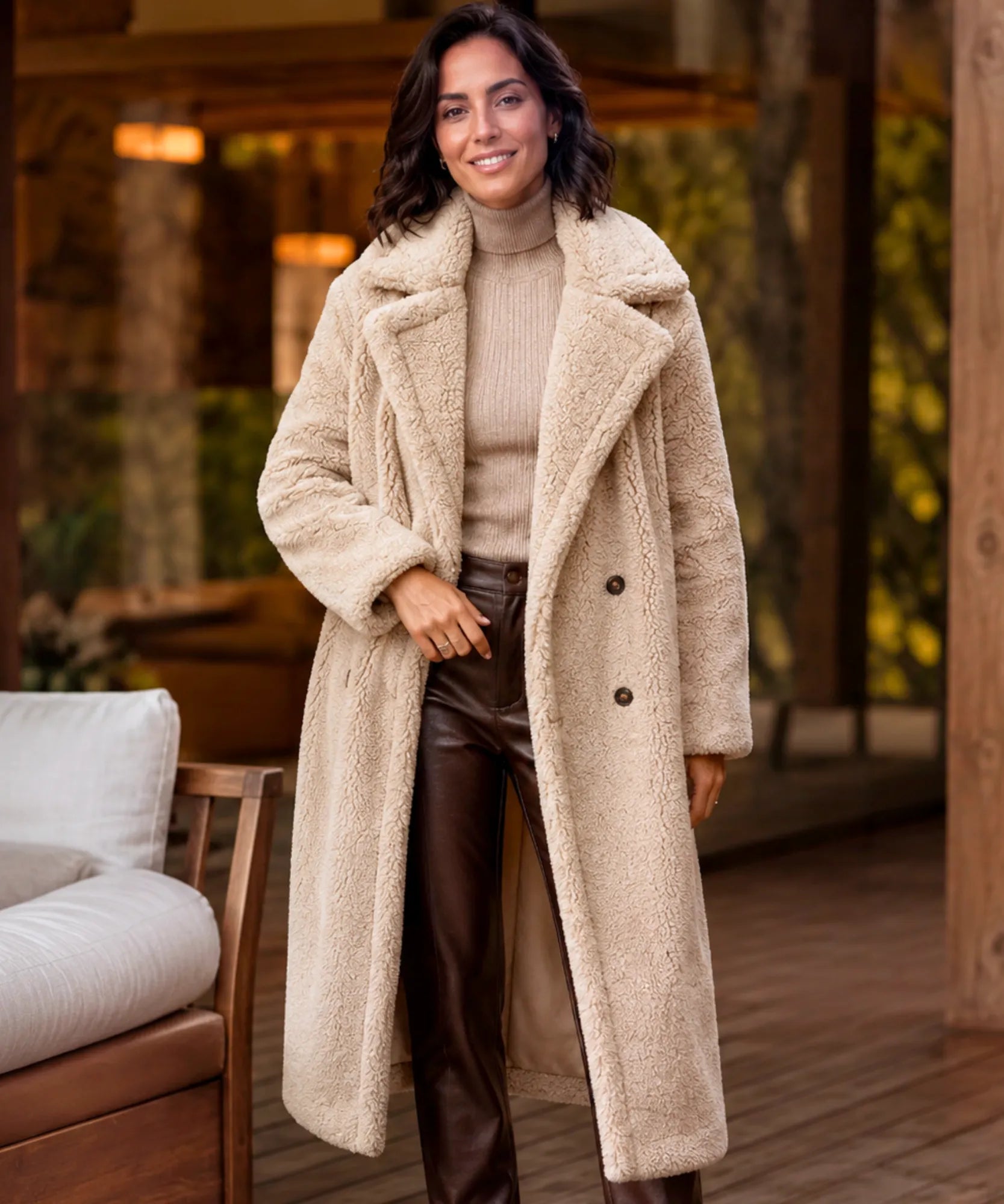 Comprar sobretudo feminino longo peluciado elegante para inverno intenso com caimento confortável e toque luxuoso em oferta exclusiva barato ANELLIMN