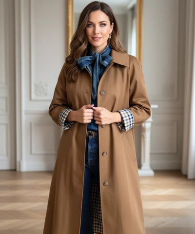 Comprar sobretudo feminino longo impermeável com forro xadrez e corte reto elegante para looks urbanos e dias de chuva com sofisticação barato ZARA