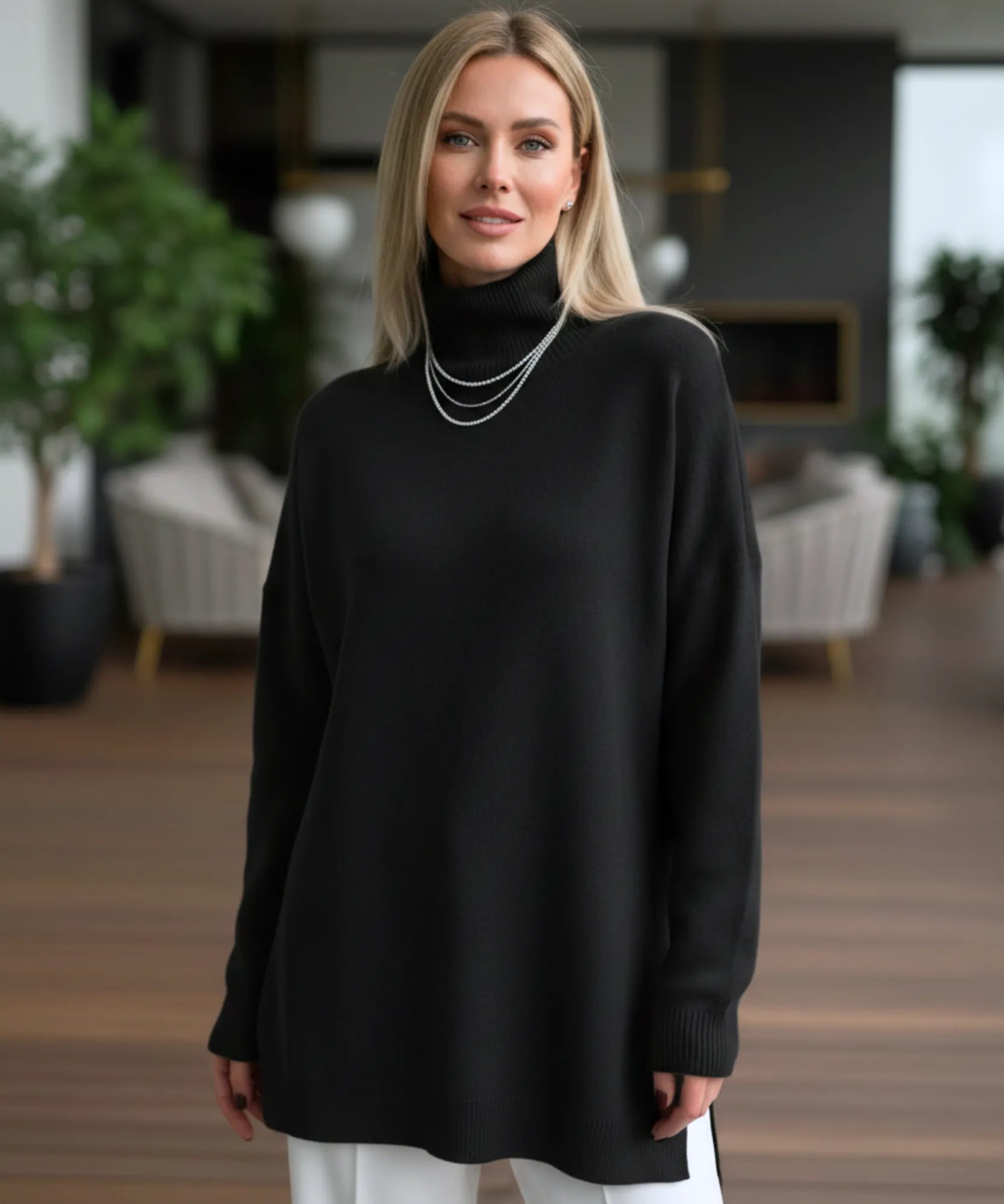 Comprar suéter feminino gola alta oversized fenda lateral manga longa tricot viscose em promoção ZARA