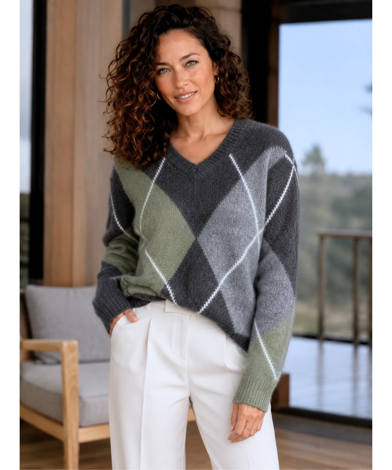 Comprar Suéter Feminino Gola V Estampa Losangos Tricot outono inverno barato e em promoção ANELLIMN