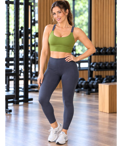 Comprar top com bojo removível verde militar look de academia barato Anellimn