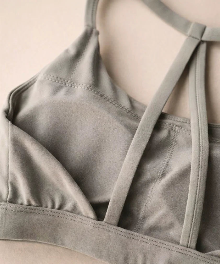 Comprar top feminino fitness alças cruzadas academia sustentação média treino confortável barato promoção