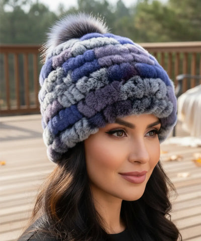 Comprar touca feminina pelúcia felpuda quente macia inverno colorida barato em promoção