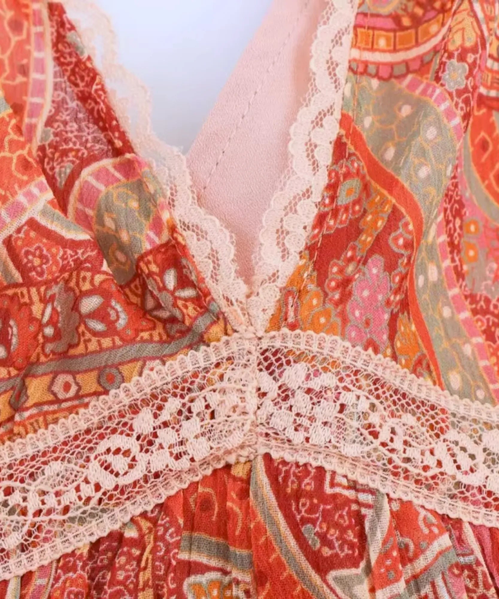 Comprar vestido boho chic com renda na cintura terracota em promoção Anellimn