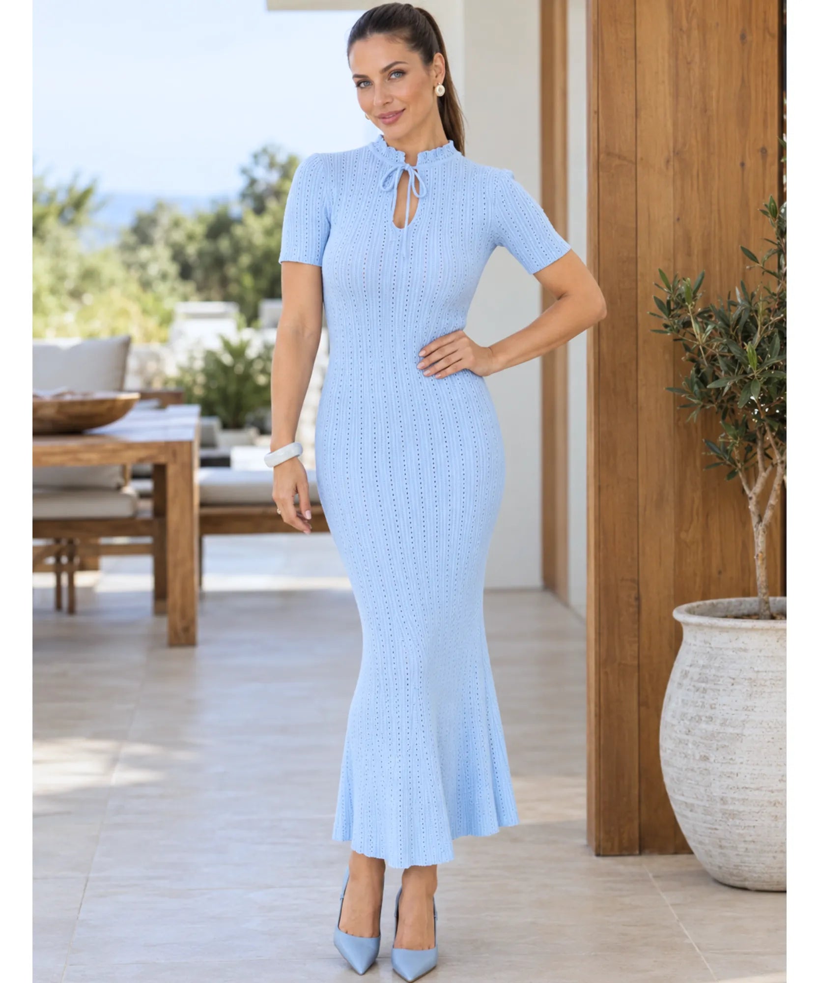 Vestido canelado longo feminino azul claro, corpo inteiro