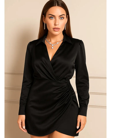 Comprar vestido curto de festa em cetim preto com manga longa, gola de camisa e torção frontal elegante para eventos noturnos em promoção ZARA
