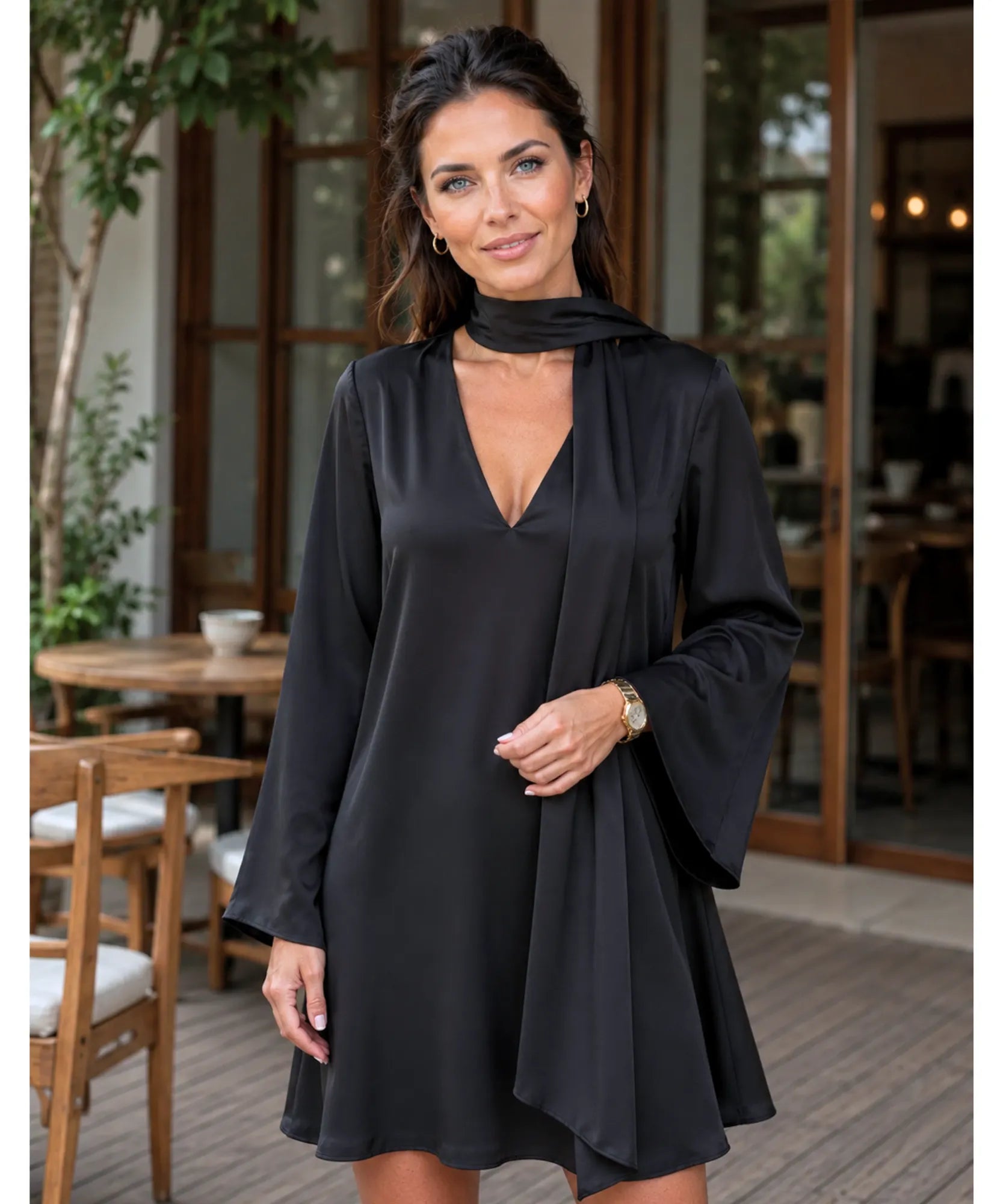 Comprar vestido curto manga longa cetim decote V com lenço preto barato Anellimn