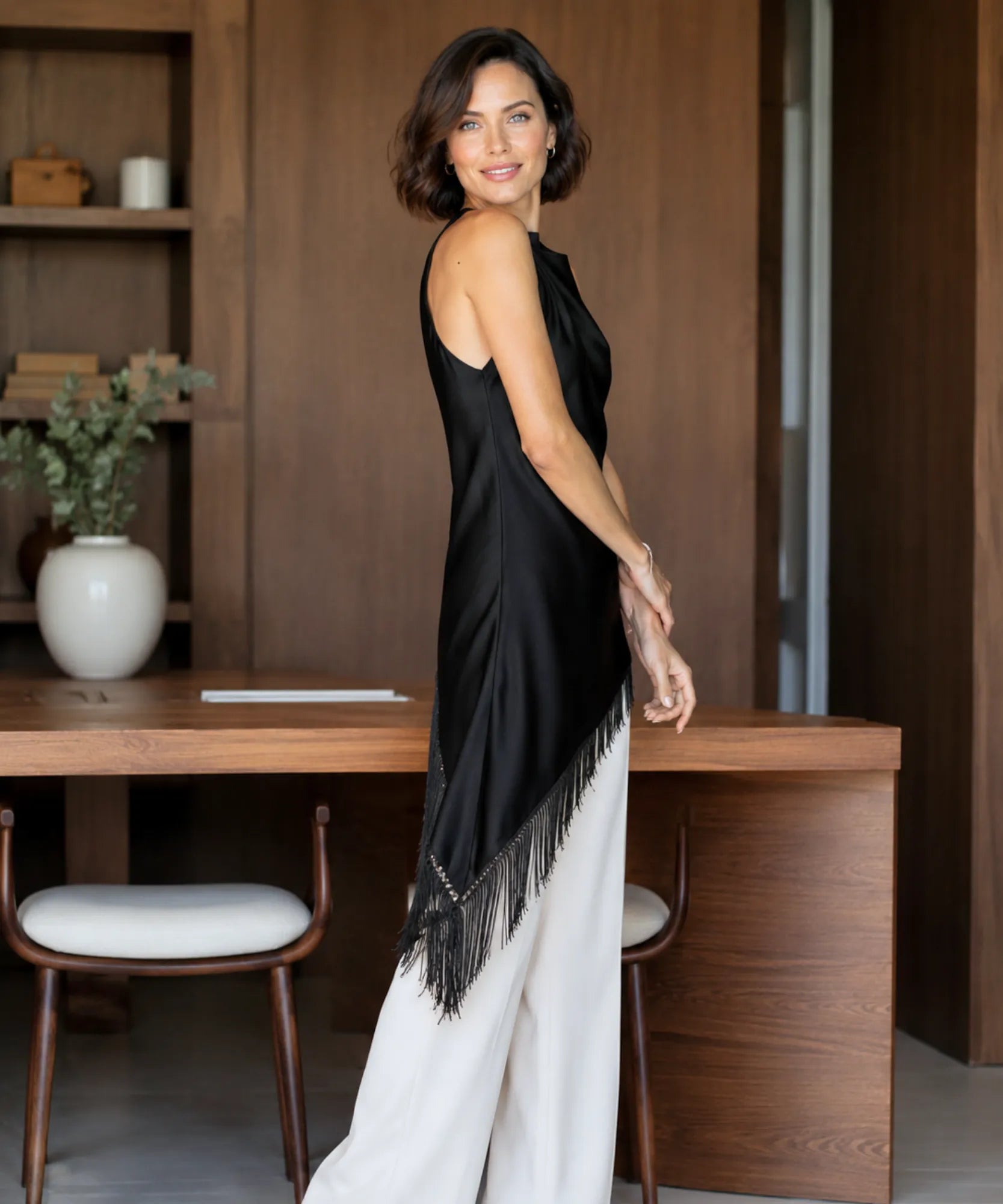 Comprar vestido de cetim preto franja assimétrica midi em promoção Anellimn