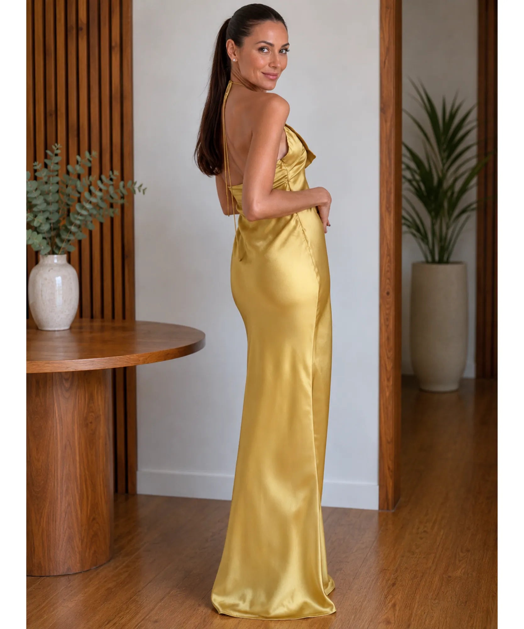 Comprar vestido longo amarelo de cetim costas nuas em promoção Anellimn
