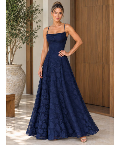 Vestido longo de renda azul marinho com alças finas