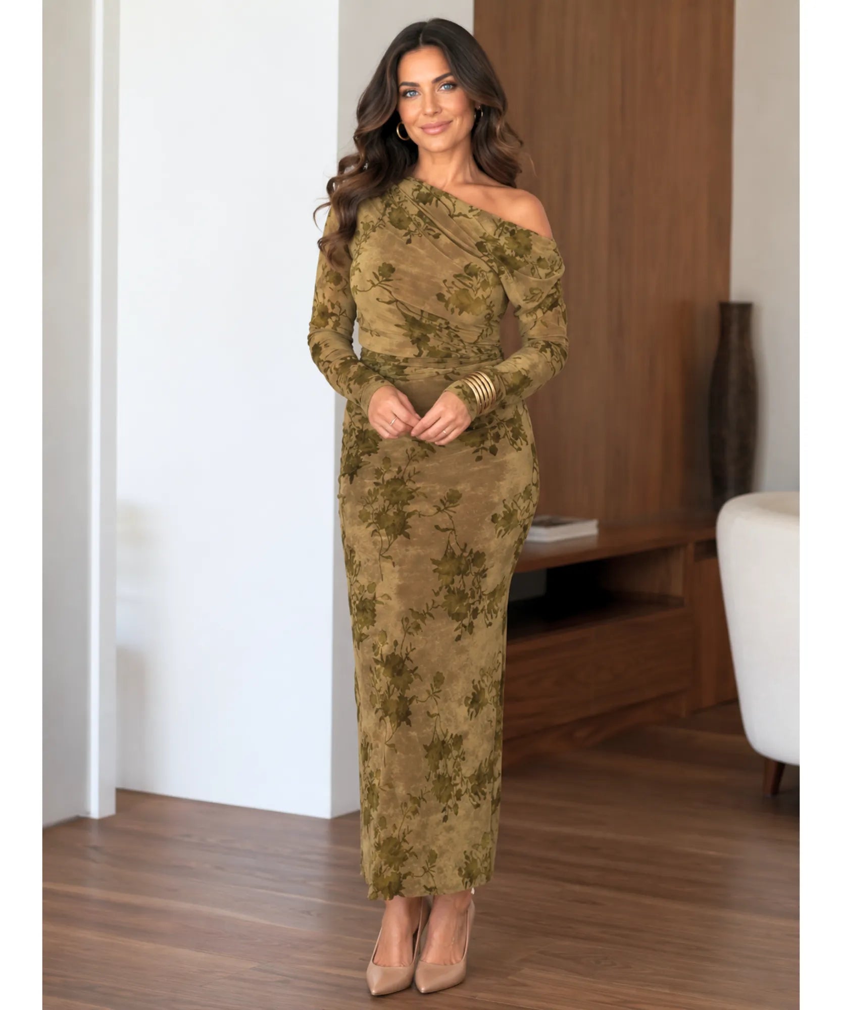Vestido longo justo verde oliva com manga longa e barra ao tornozelo