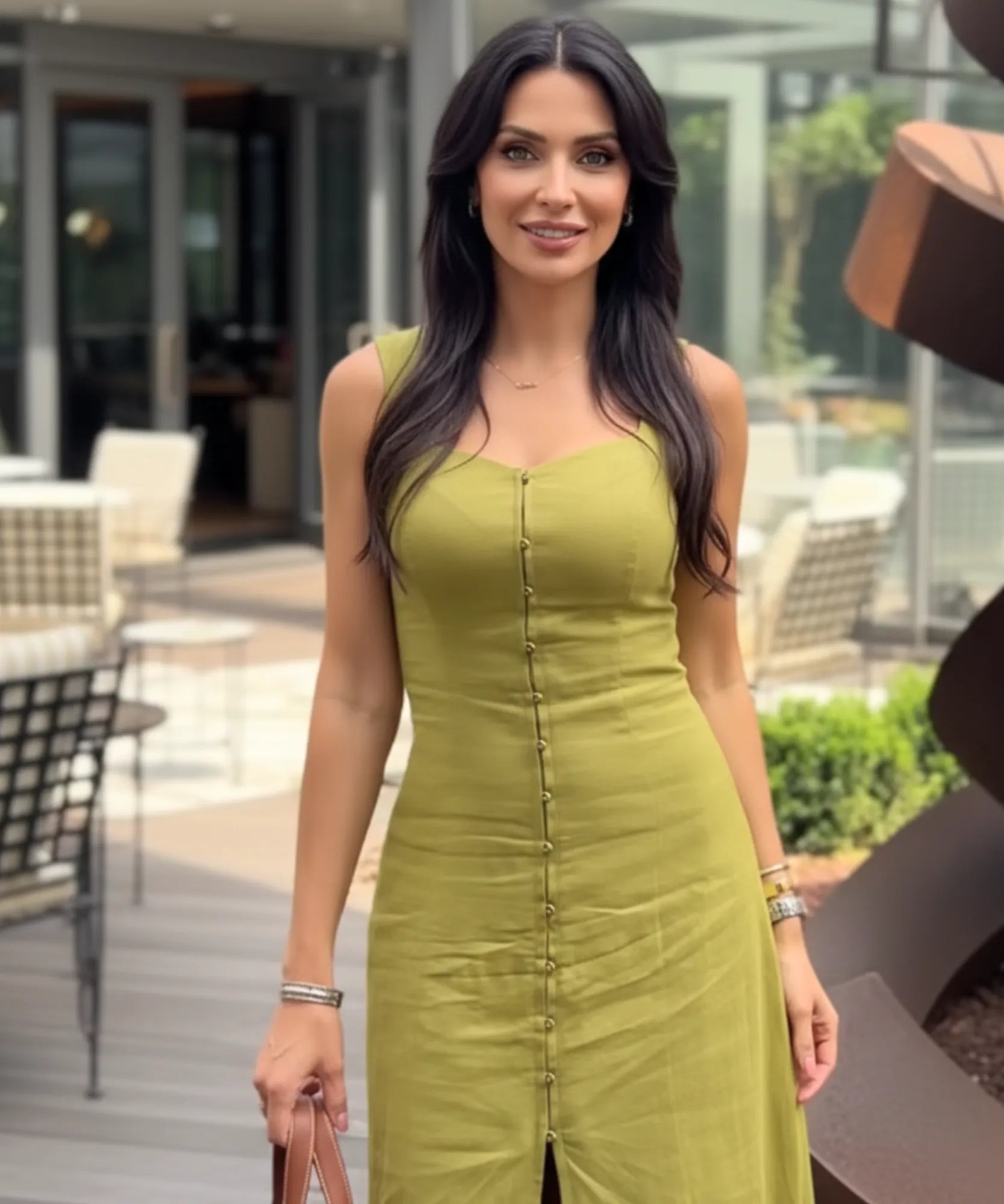 Comprar vestido midi de linho verde com botões frontais e fenda elegante para verão, oferta exclusiva com desconto e frete grátis ZARA