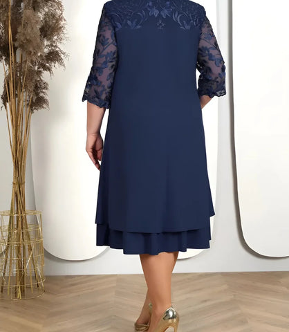 Comprar vestido midi plus size festa elegante barato em promoção. Renda sofisticada, caimento impecável e conforto premium para madrinhas e formaturas.