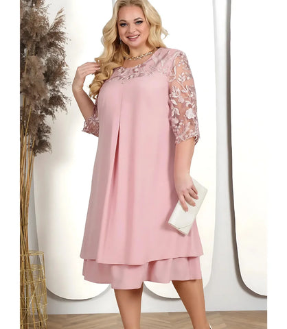 Comprar vestido midi plus size festa elegante barato em promoção. Renda sofisticada, caimento impecável e conforto premium para madrinhas e formaturas.