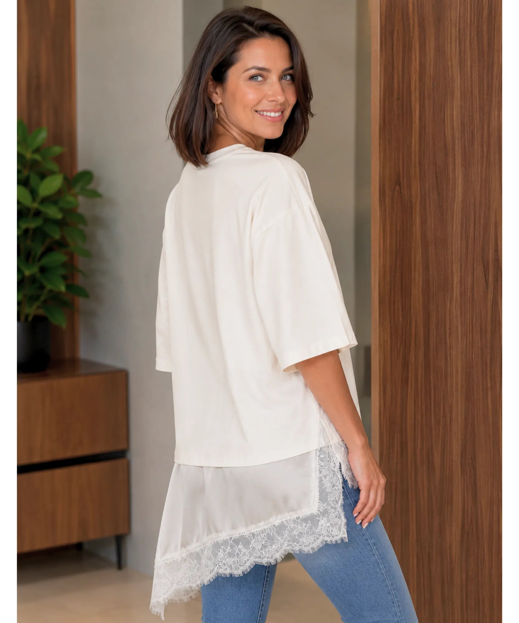 Comprar vestido midi renda feminino barra desigual em promoção Anellimn