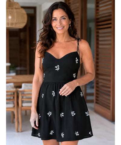 Vestido Preto Curto Floral Bordado Elegante Verão | Knoa