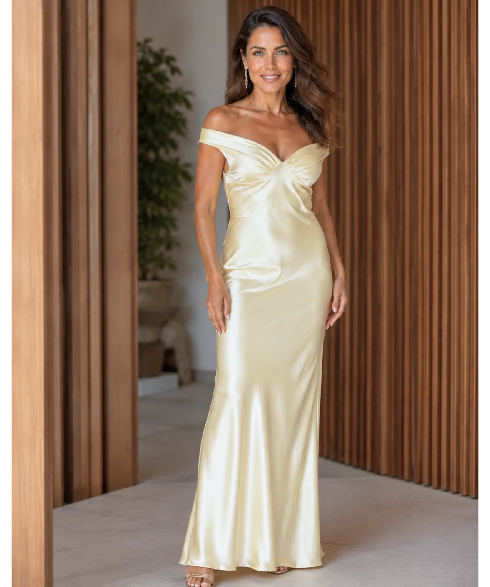 Comprar vestido tomara que caia longo cetim em promoção Anellimn