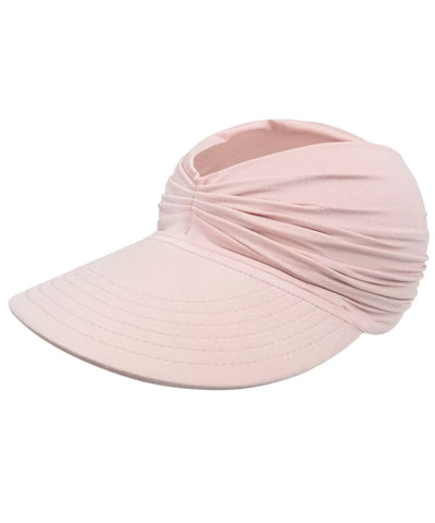 Detalhe do franzido drapeado da viseira feminina rosa bebê
